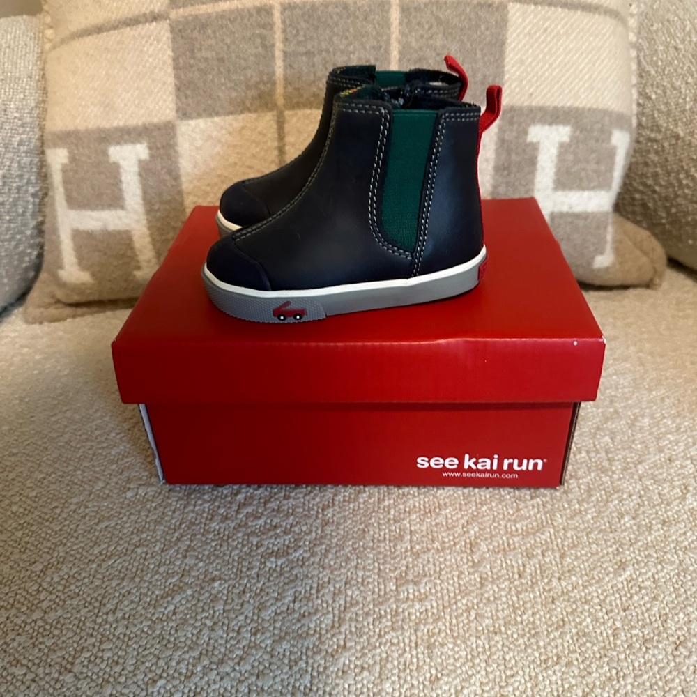 Toddler walking shoes- See Kai Run